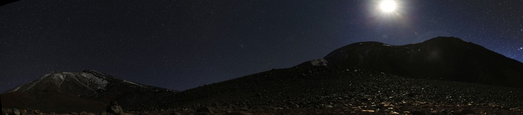 San Pedro on the left and San Pablo on the right from where we parked the car, at 3am. For the astronomically inclined, the Pleiades are just above San Pablo, the Orion nebula as well as the three stars of the belt of Orion (upside down, we're in the southern hemisphere!) are on San Pablo's east flank, and right in the middle of image you can see the Andromeda nebula, M31, our nearest neighbour full size galaxy!